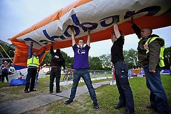 MD Security aan het werk MD Safety Group, Beveiligiging, Brandwachten, verkeersregelaars, EHBO-diensten, Servicemedewerkers